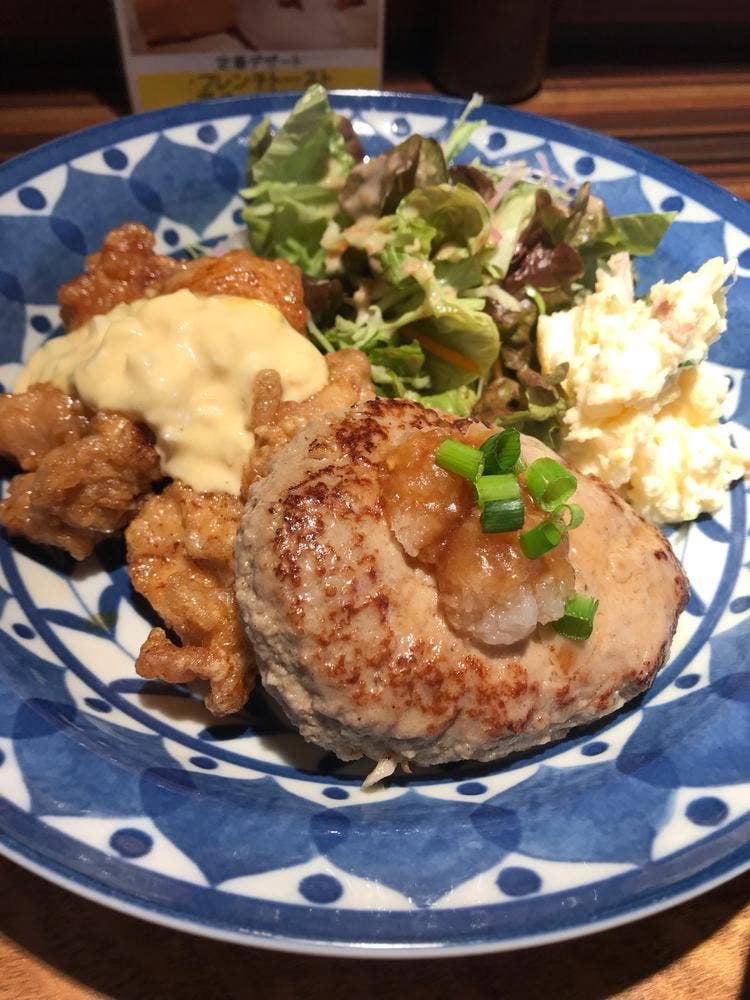 カフェ&バーひまわり