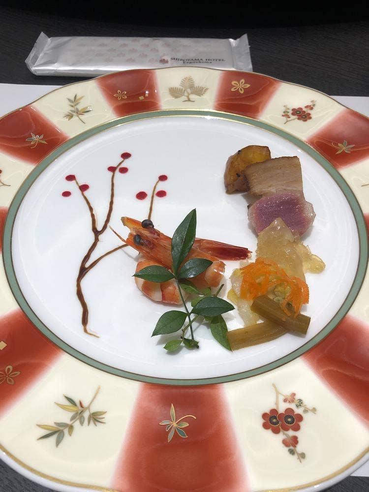 SHIROYAMA HOTEL kagoshima内 広東料理 翡翠廳