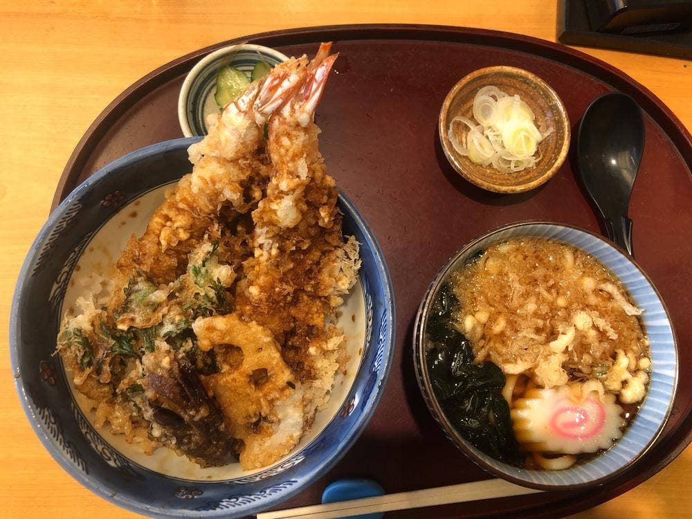 ますやそば店