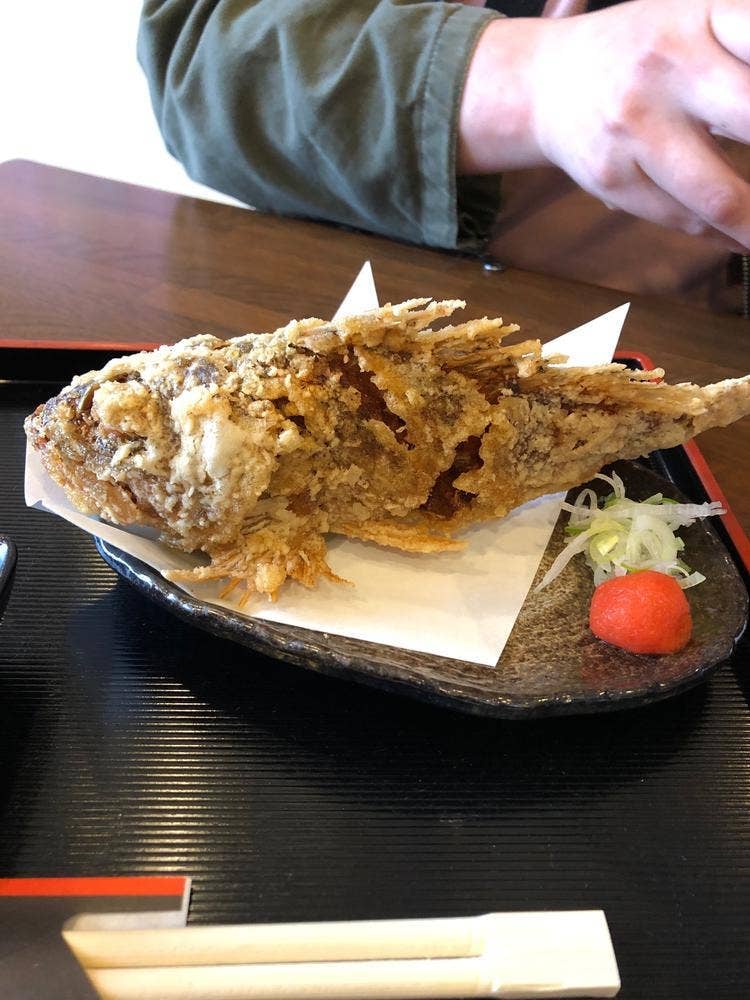 ごはんどころ海賊亭
