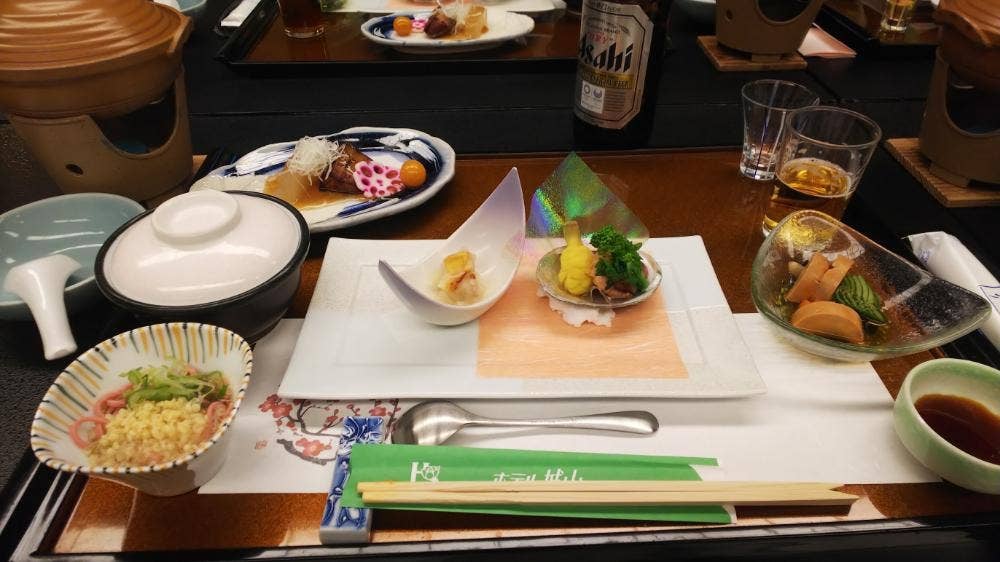 ホテル 城山