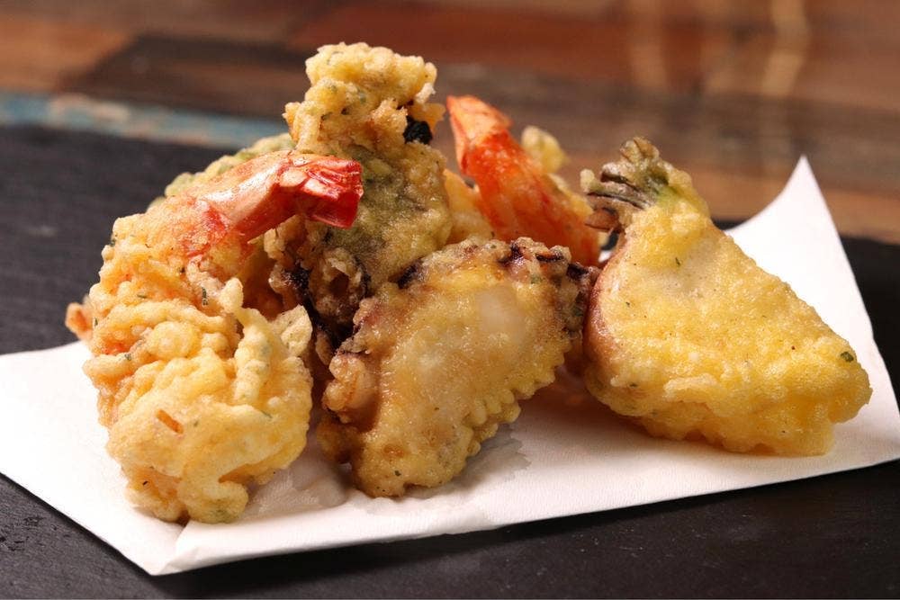世界の煮込みとワイン 八百長食堂