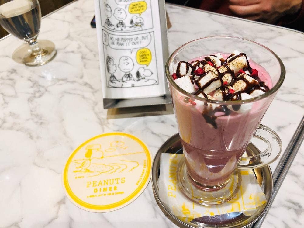 PEANUTS Cafe 神戸