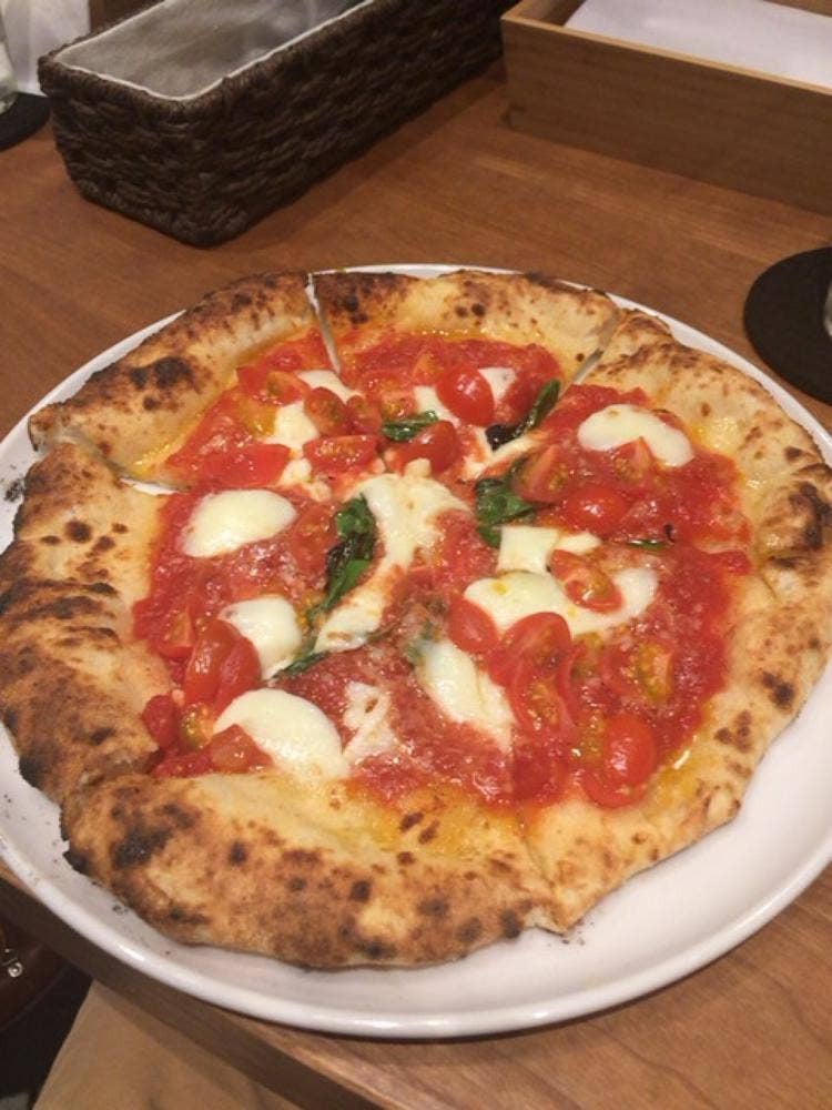 PIZZA×TAPAS ZZINO