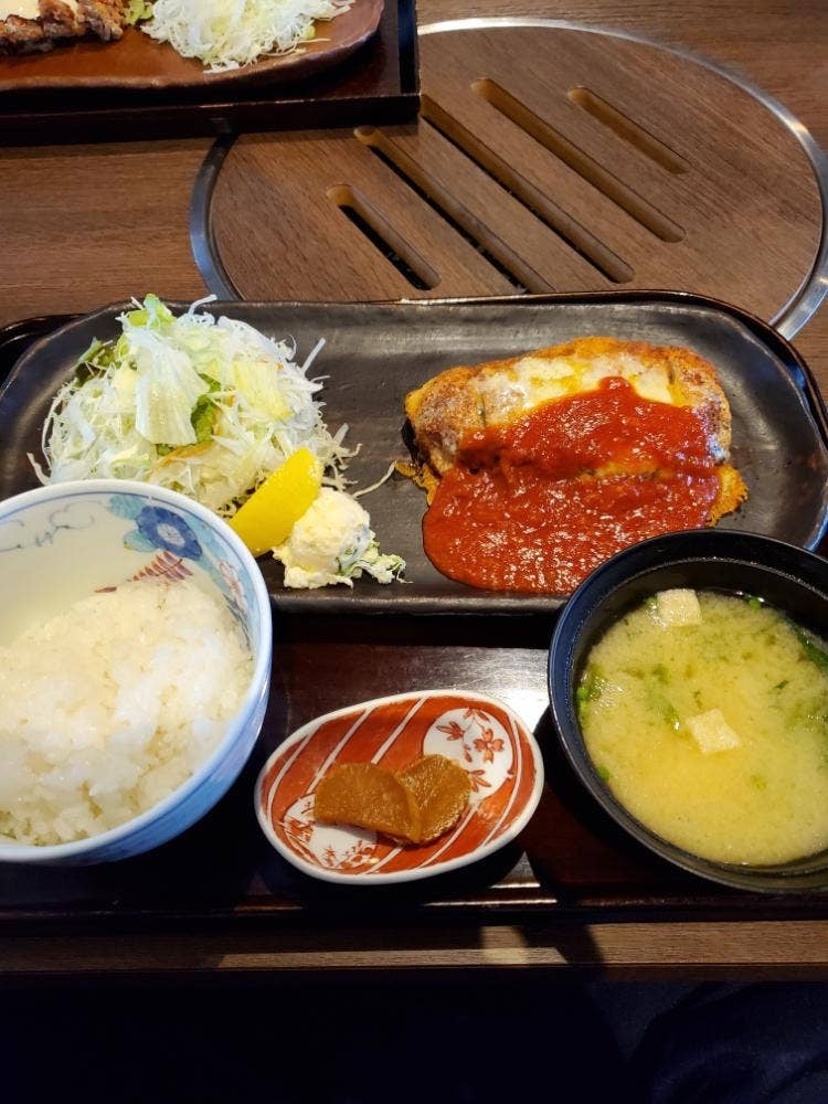 更紗 運動公園前店