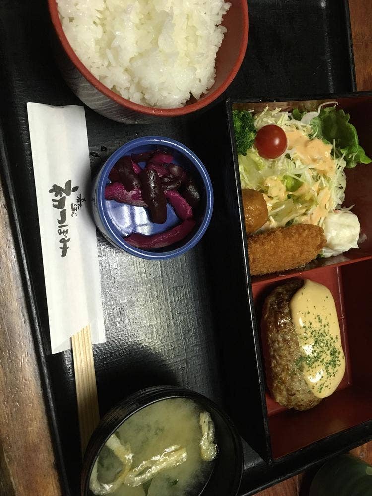 初つぼみ