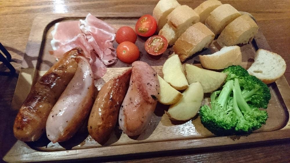 LOVE&CHEESE 名古屋ラシック店