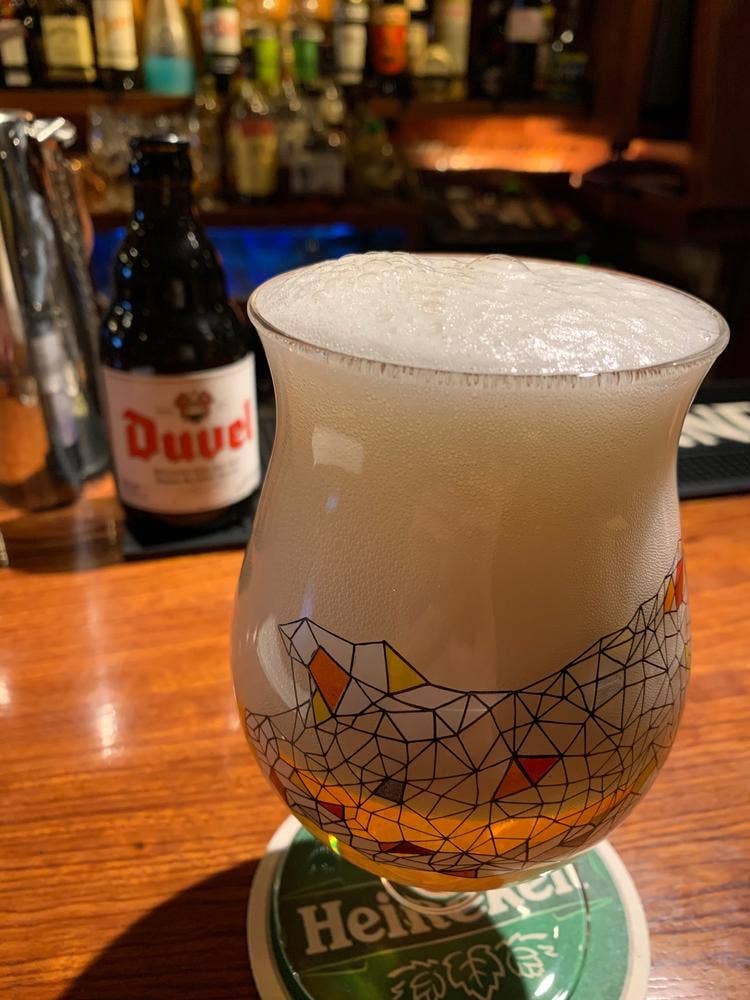 MOON BAR