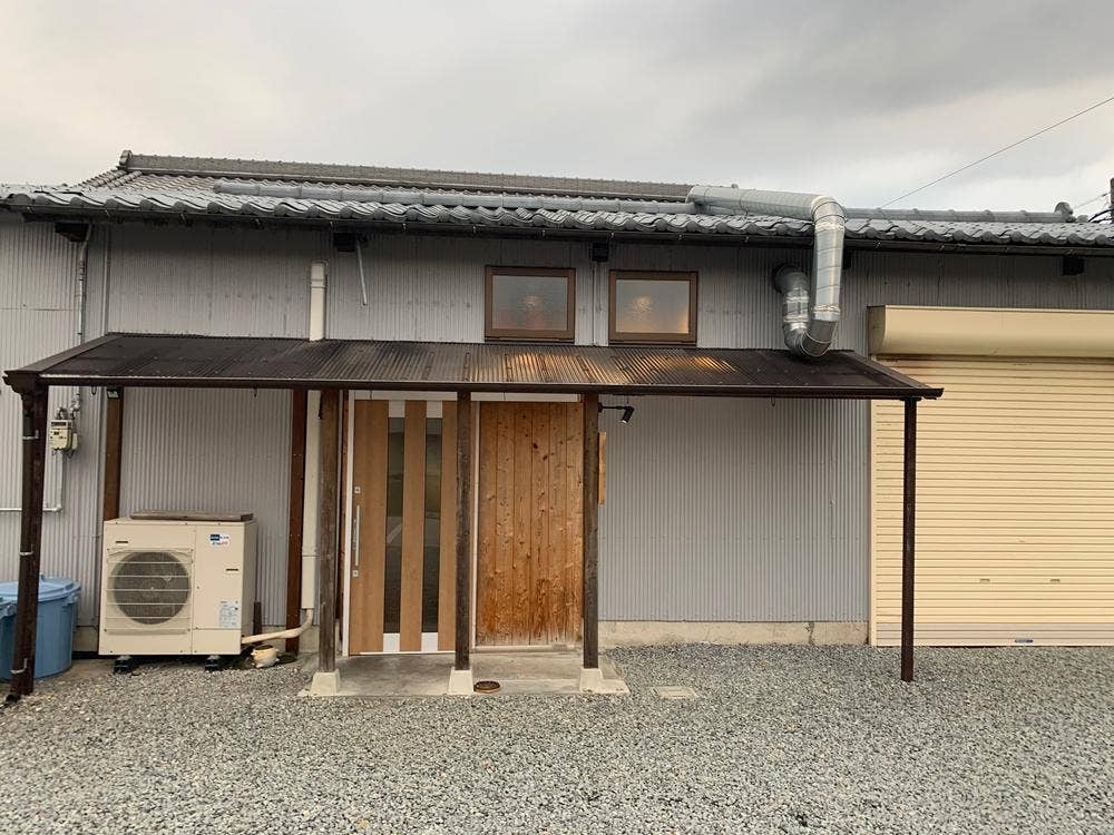 すぎや