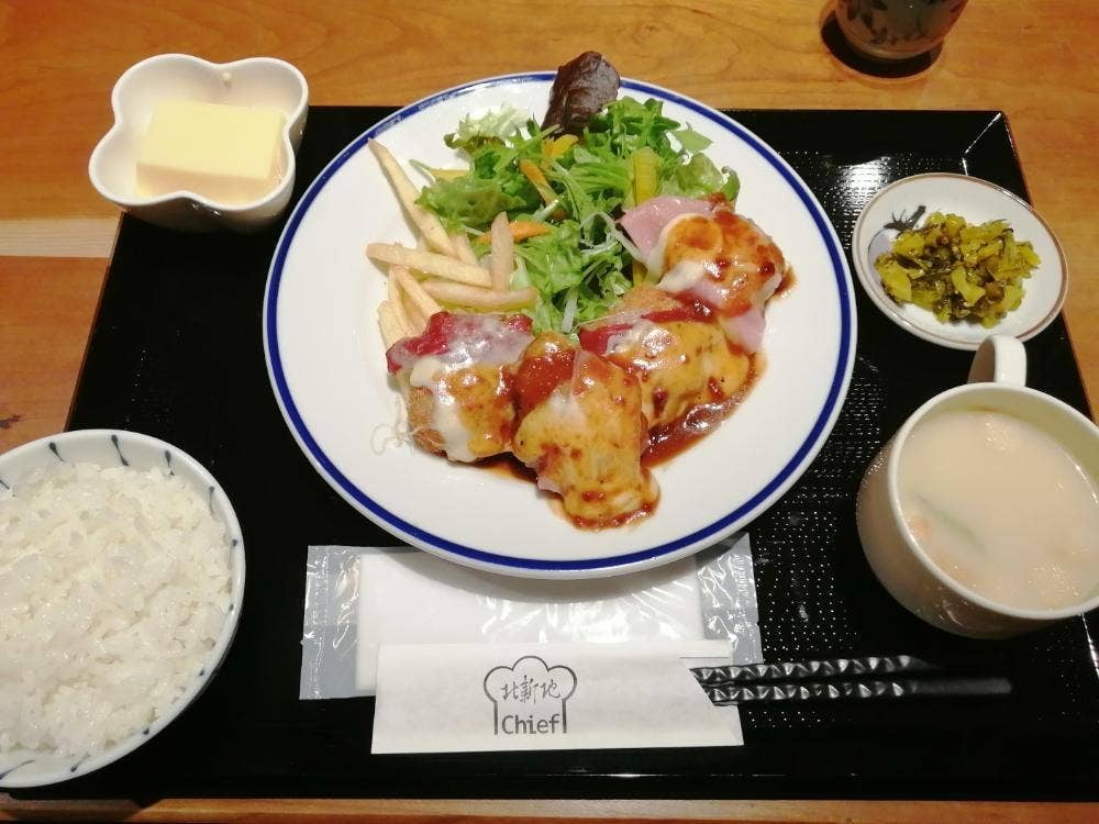 チーフ