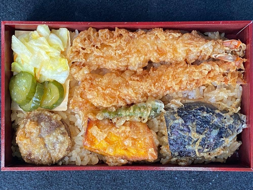 割烹なかじん