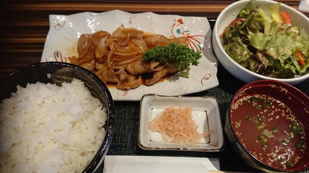 赤い鳥 盛岡駅前店