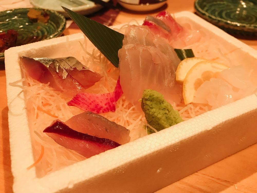 酒場 踊るうぐいす