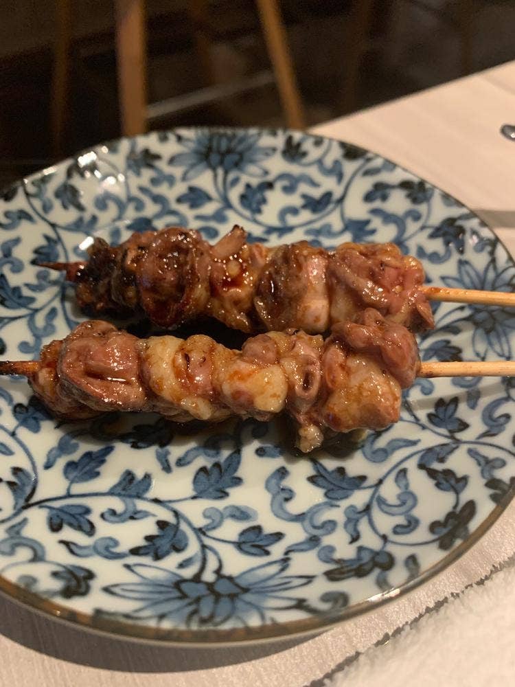 炭焼き鳥と鳥刺し 絢鳥