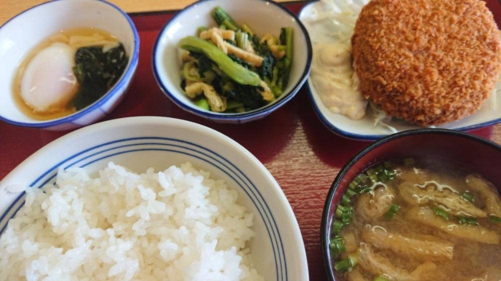 富山秋吉食堂