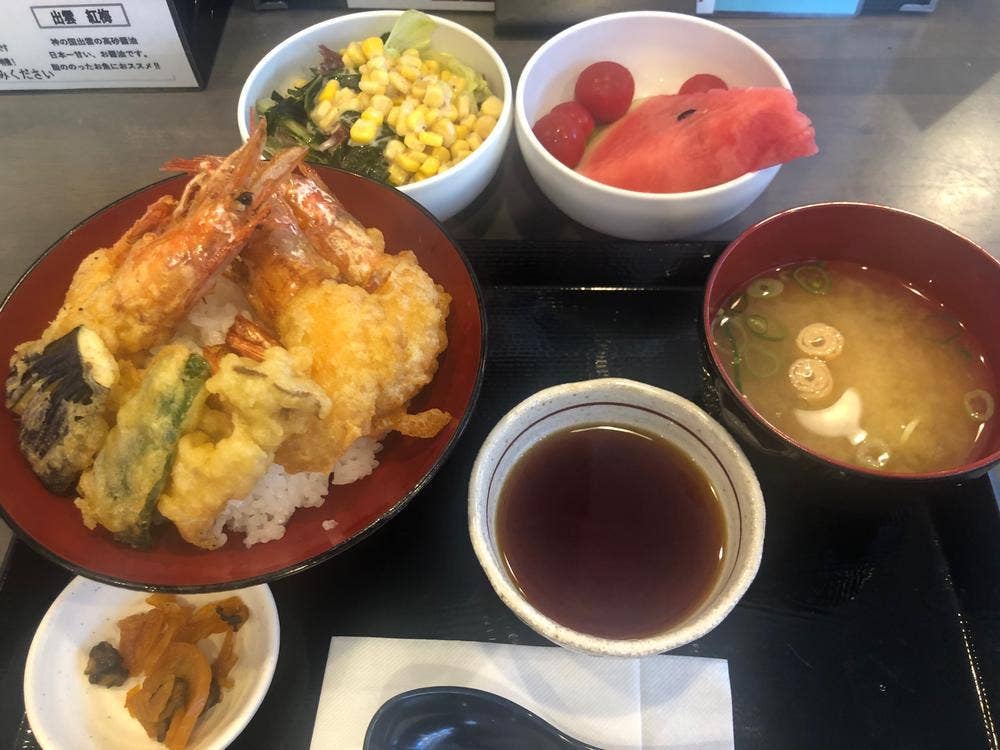 しゃぶしゃぶと海鮮 炉端かば 伯耆町店