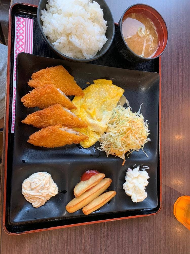 食堂 ひまわり