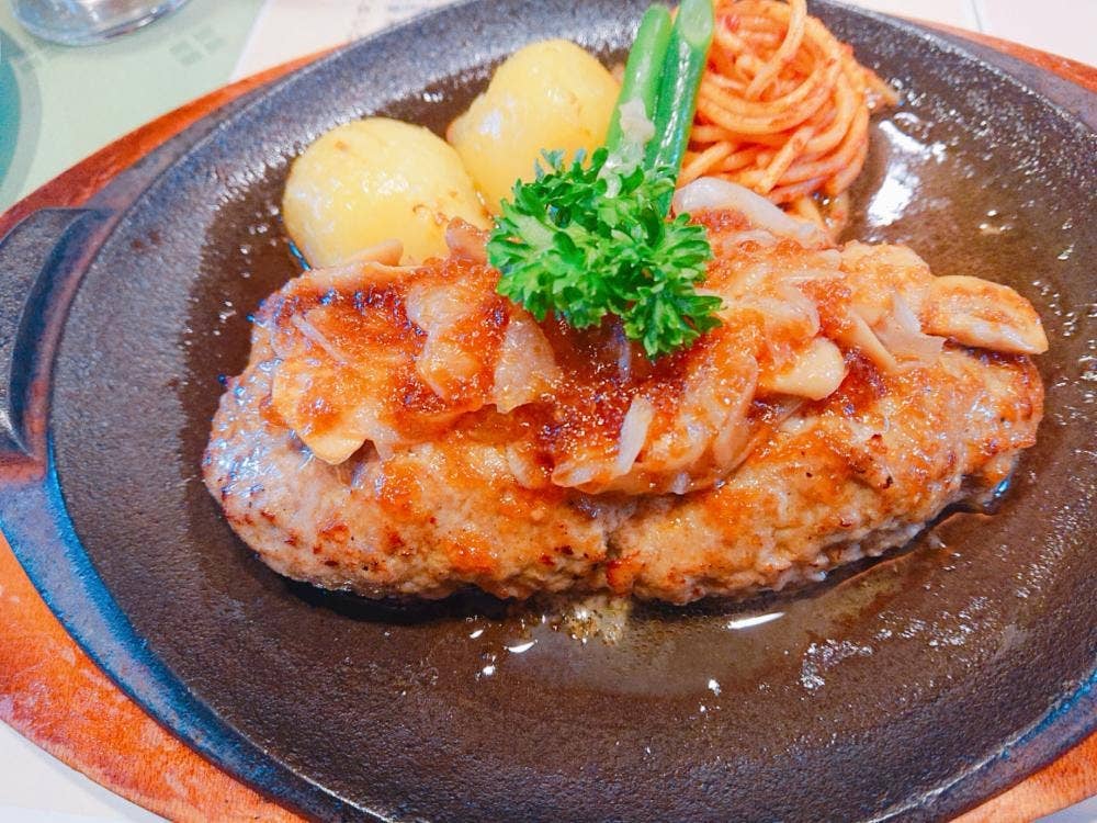 カフェレストラン ムートン