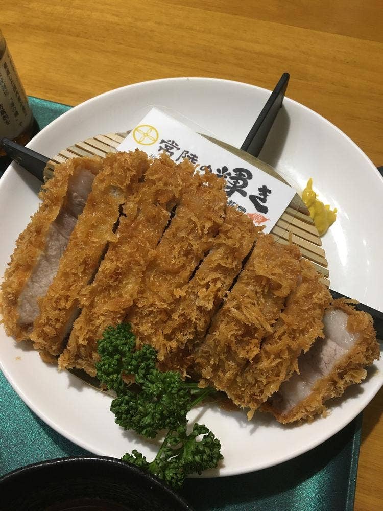 とんかつ専門店 とん