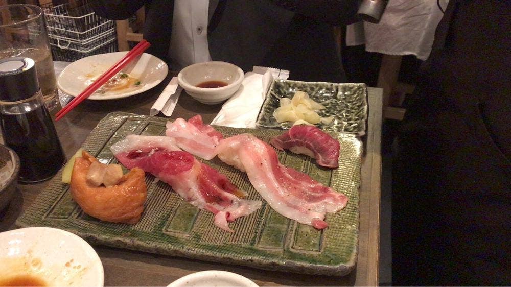 梅田東通り 肉寿司
