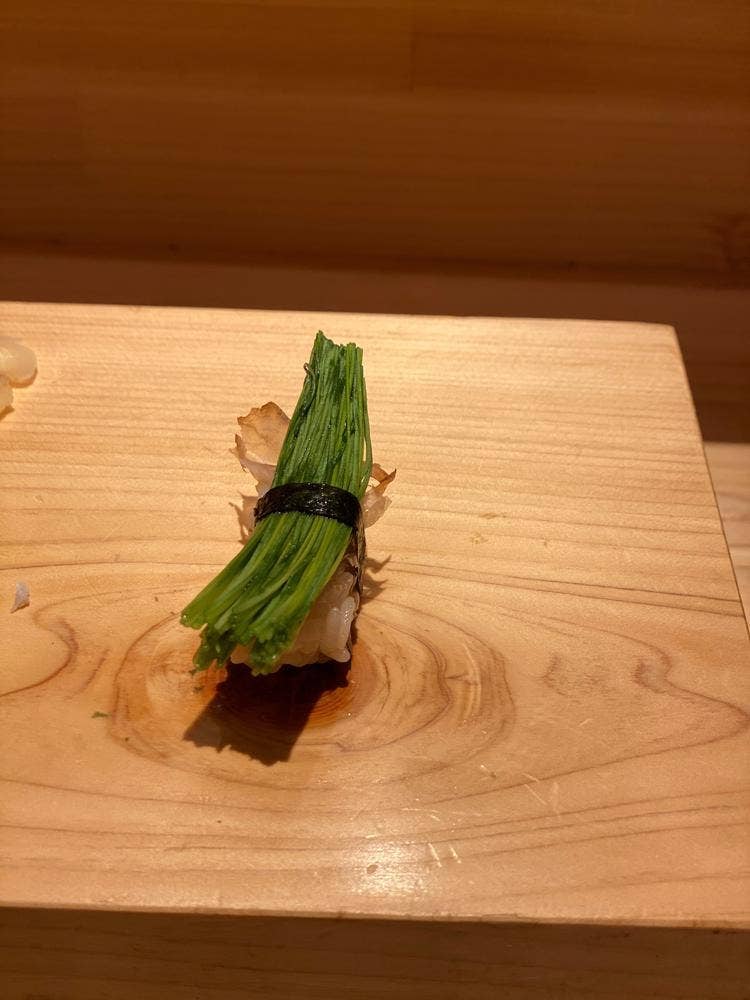 鮨なかさか
