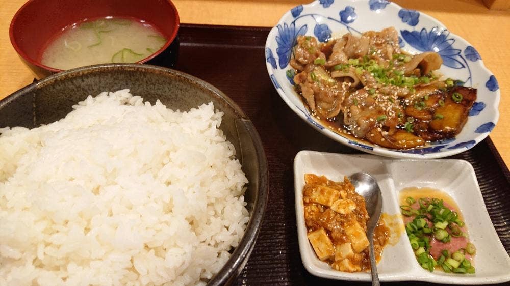 ダイニングF