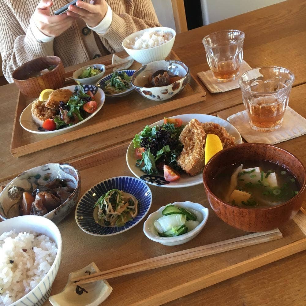平コノイエ