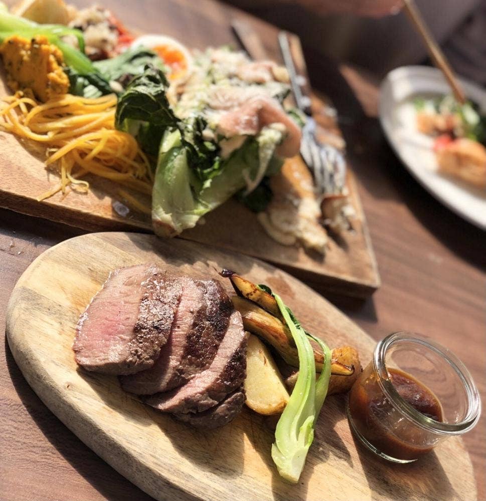 SUNDAY'S BAKE RIVER GARDEN