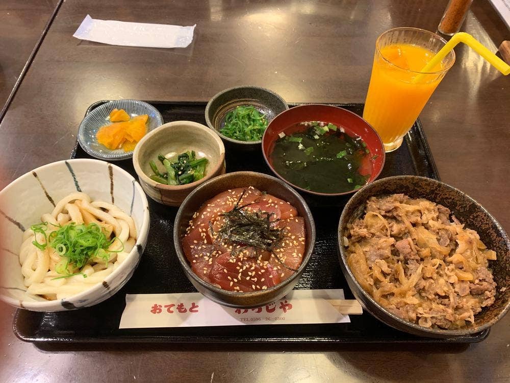 伊勢おはらい町 わらじや