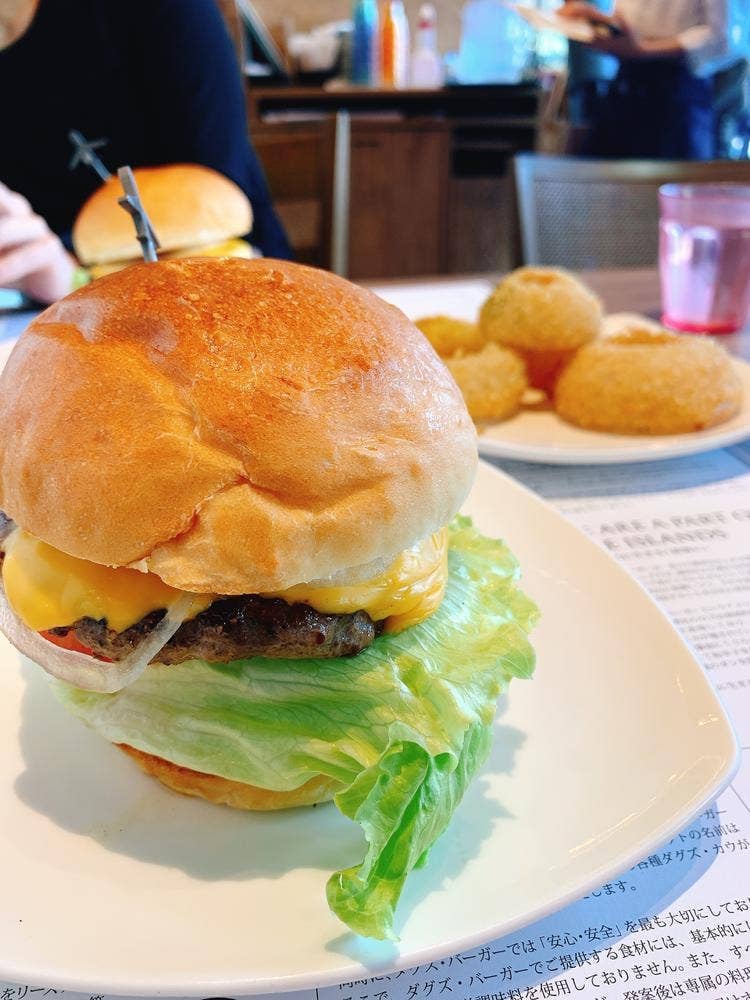 Doug's Burger 広島駅店