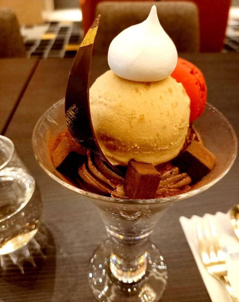 ブラッスリー＆バー ラ ガレ