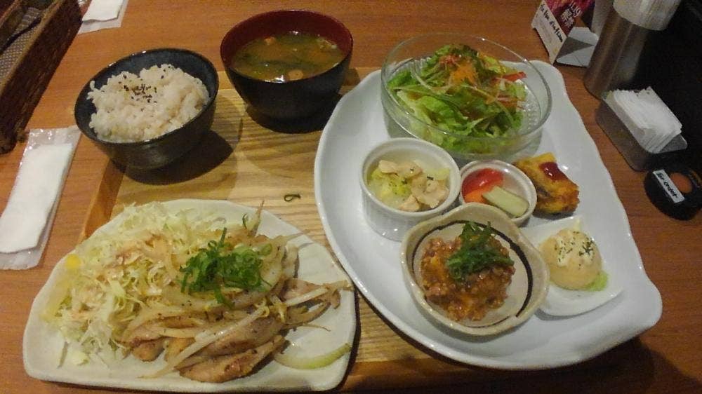 ヤマトモダン JR奈良駅前店