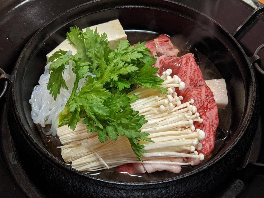 登起波牛肉店