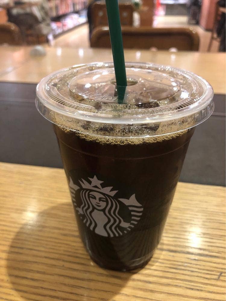スターバックス コーヒー 蔦屋書店 熊本三年坂店