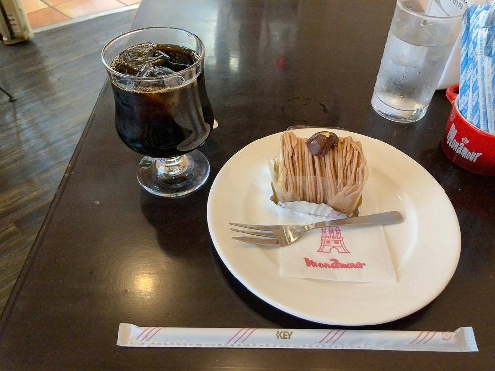 ケーキ・カフェ モナムール清風堂本店