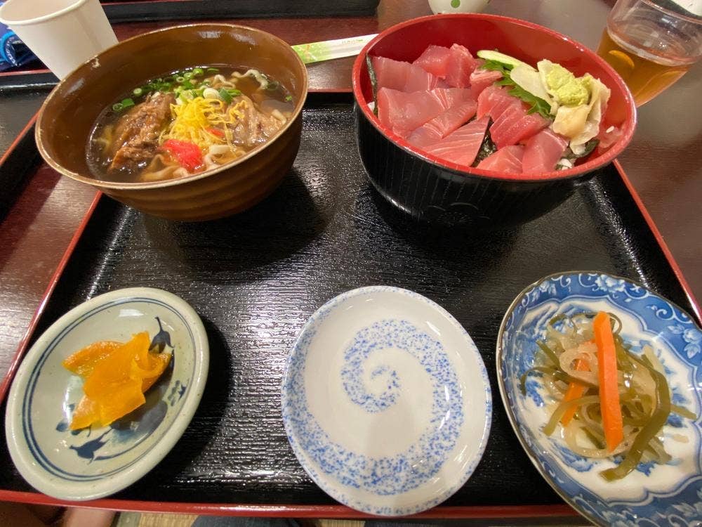 宜野湾ゆいマルシェ えいと食堂
