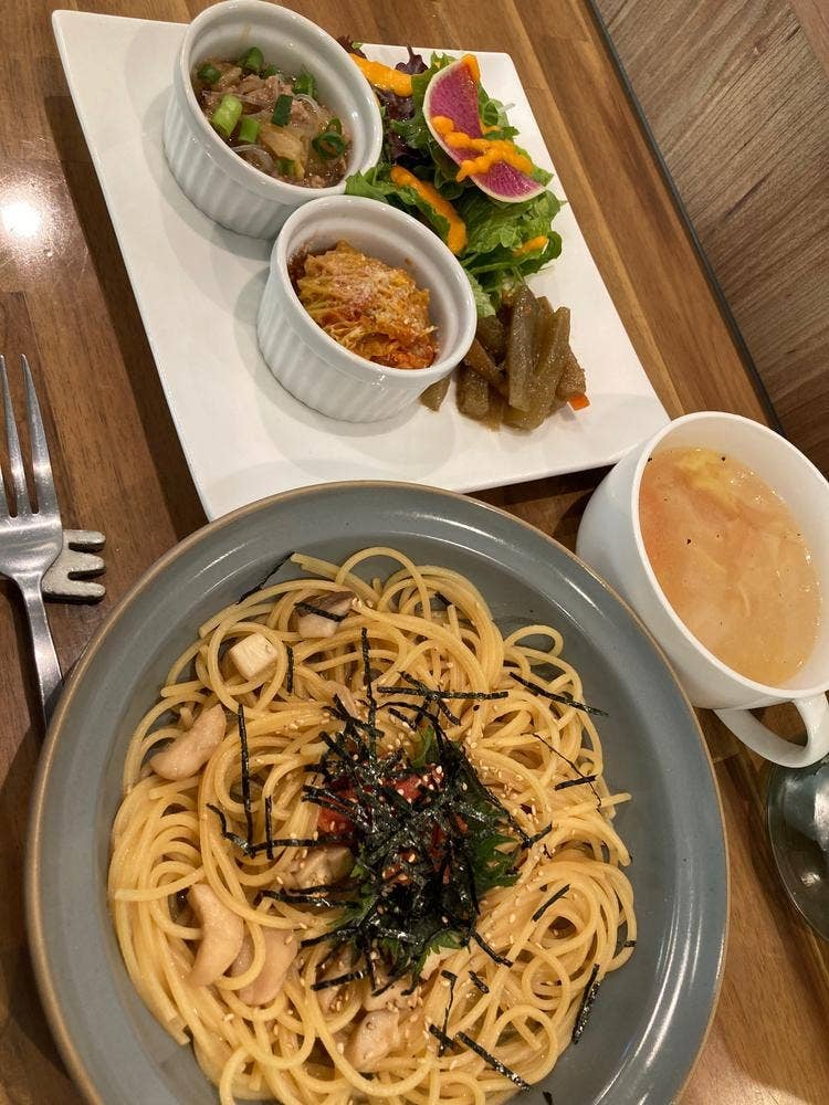 カフェ ウィローズ