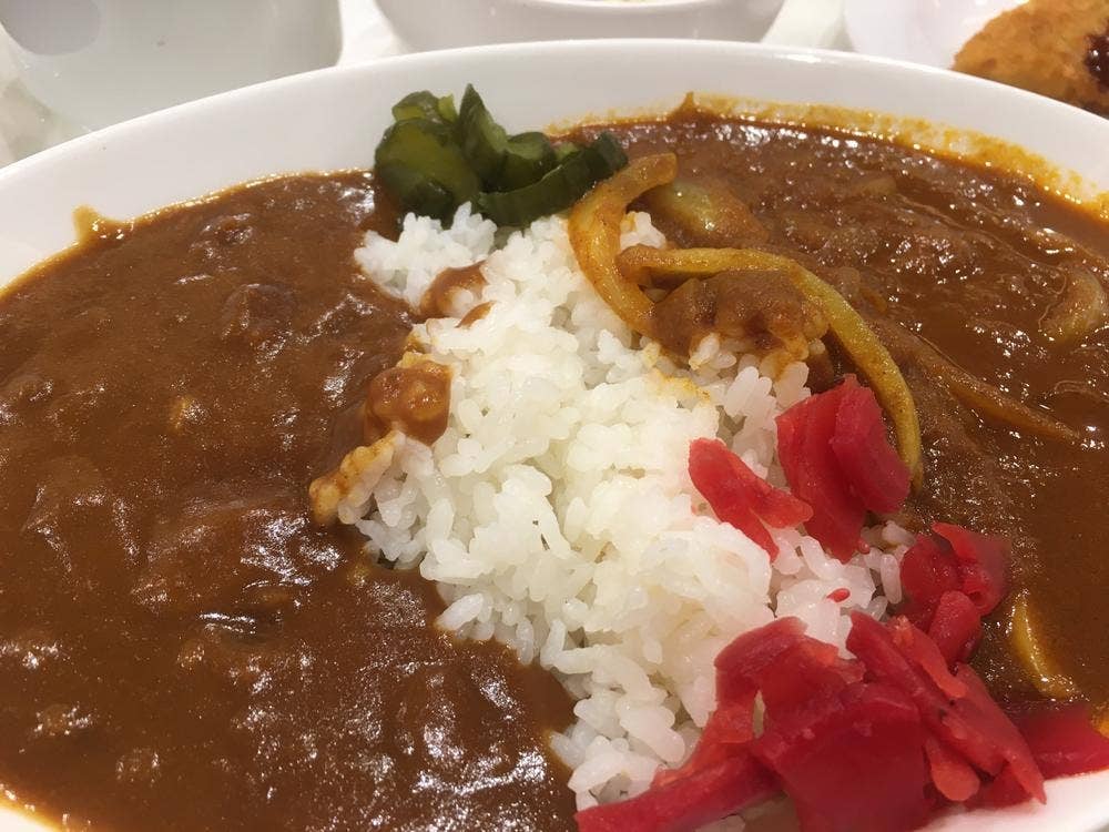 ホテルスーパー泊 レストラン