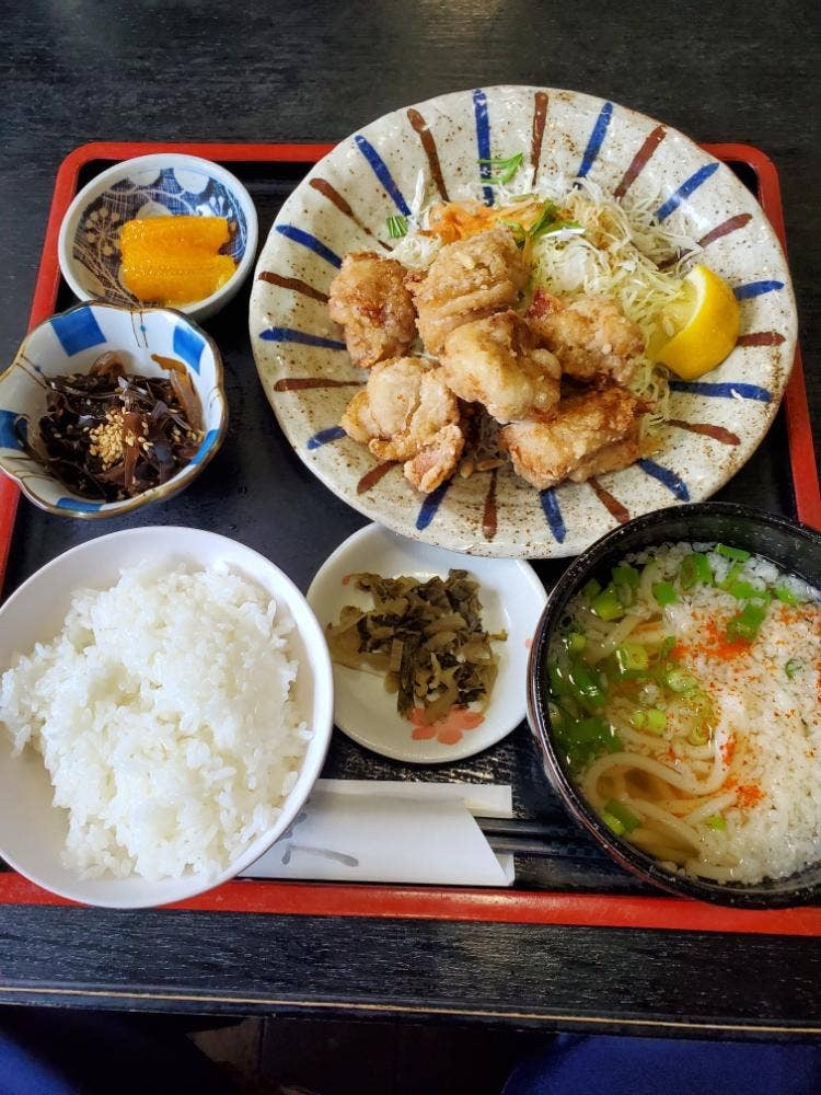 かねやまうどん 八代店