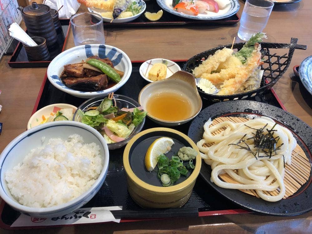 味処まんぷく
