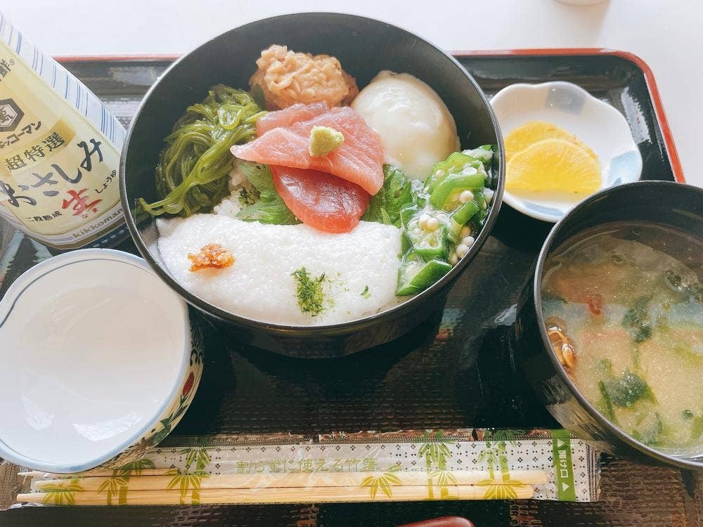 いわむろや 食堂