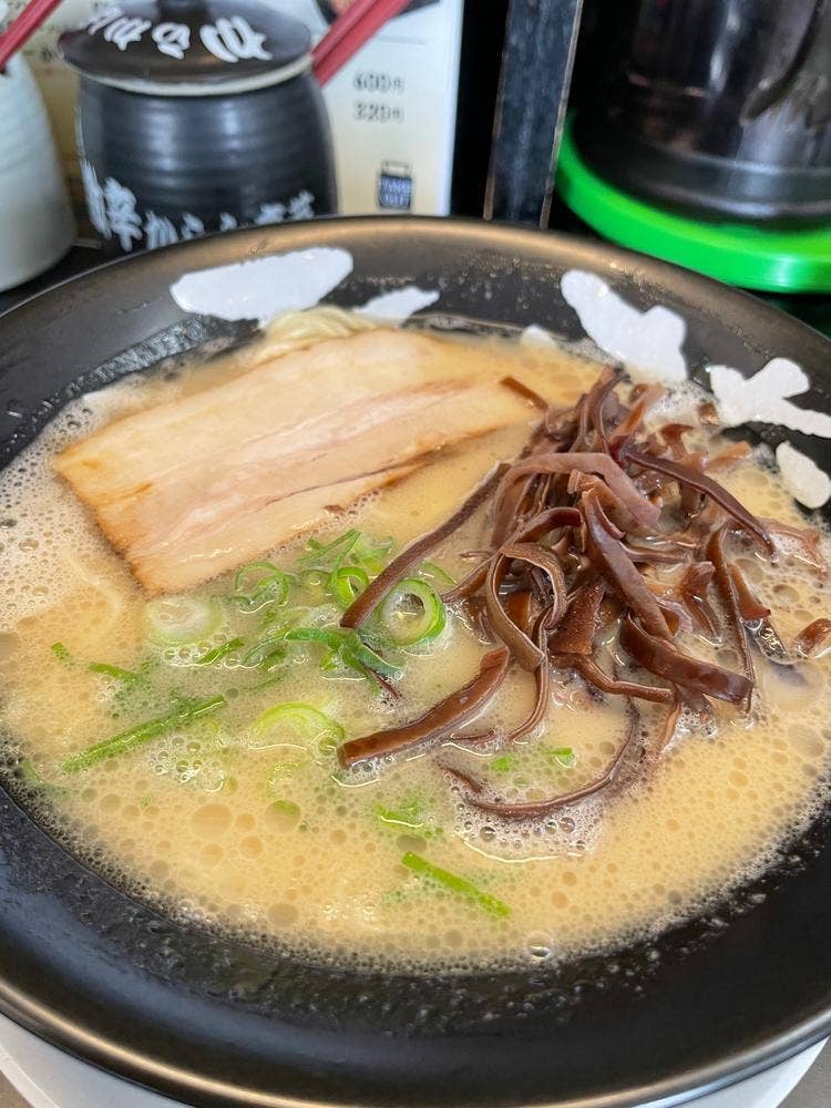 ラーメン雷蔵 諸岡店