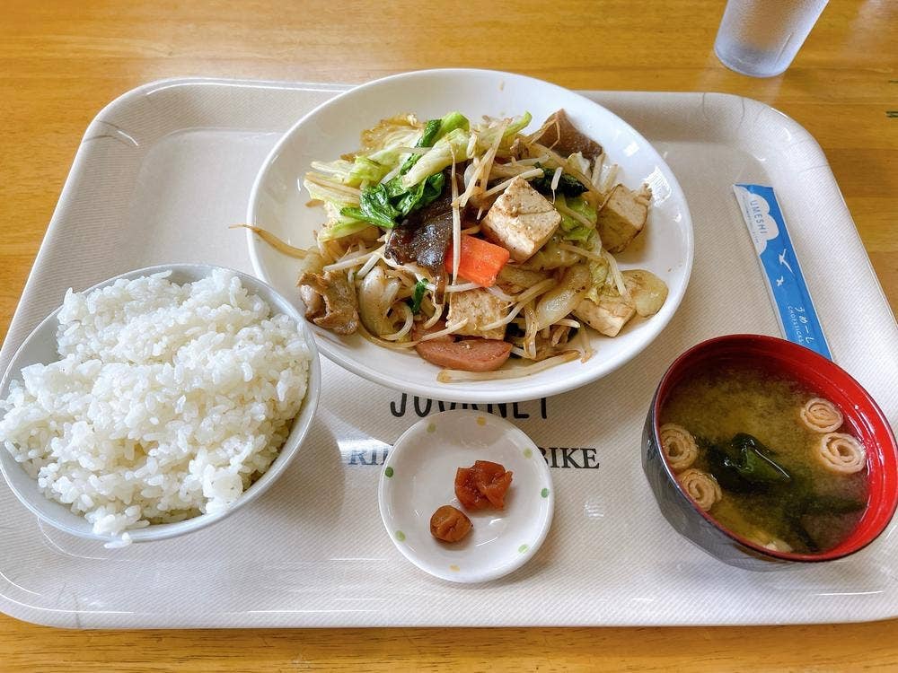 ぶんぶん亭