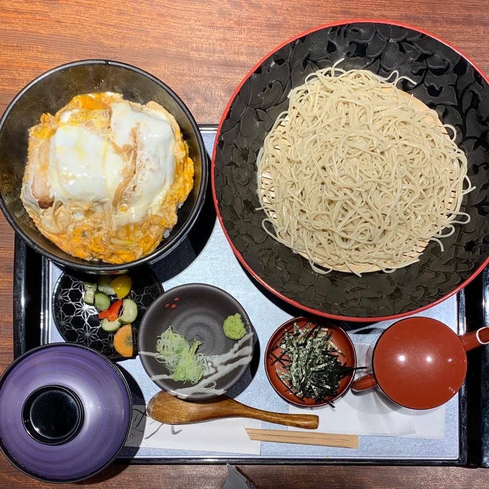 青山水内庵
