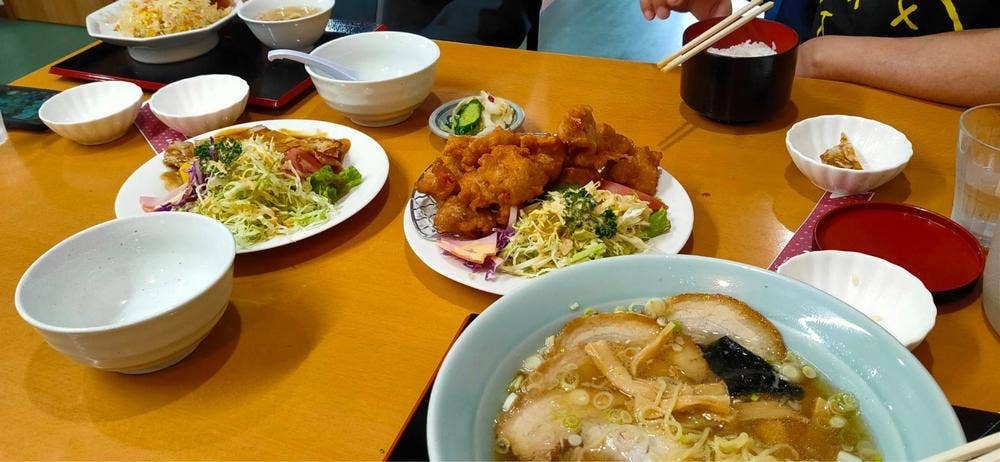 食堂 こけし