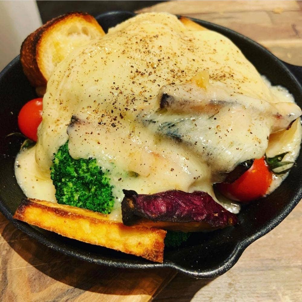 肉とチーズの古民家バル ISHIYAMA MEAT MARCHE