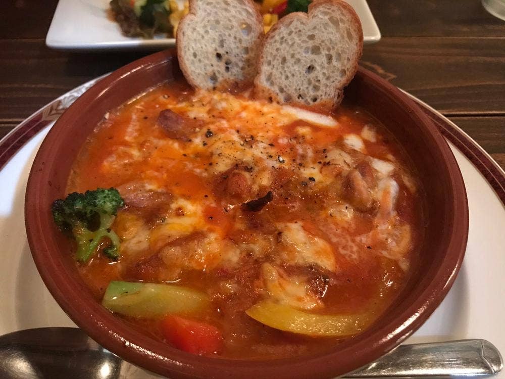 上乃裏洋食 Luna crescente