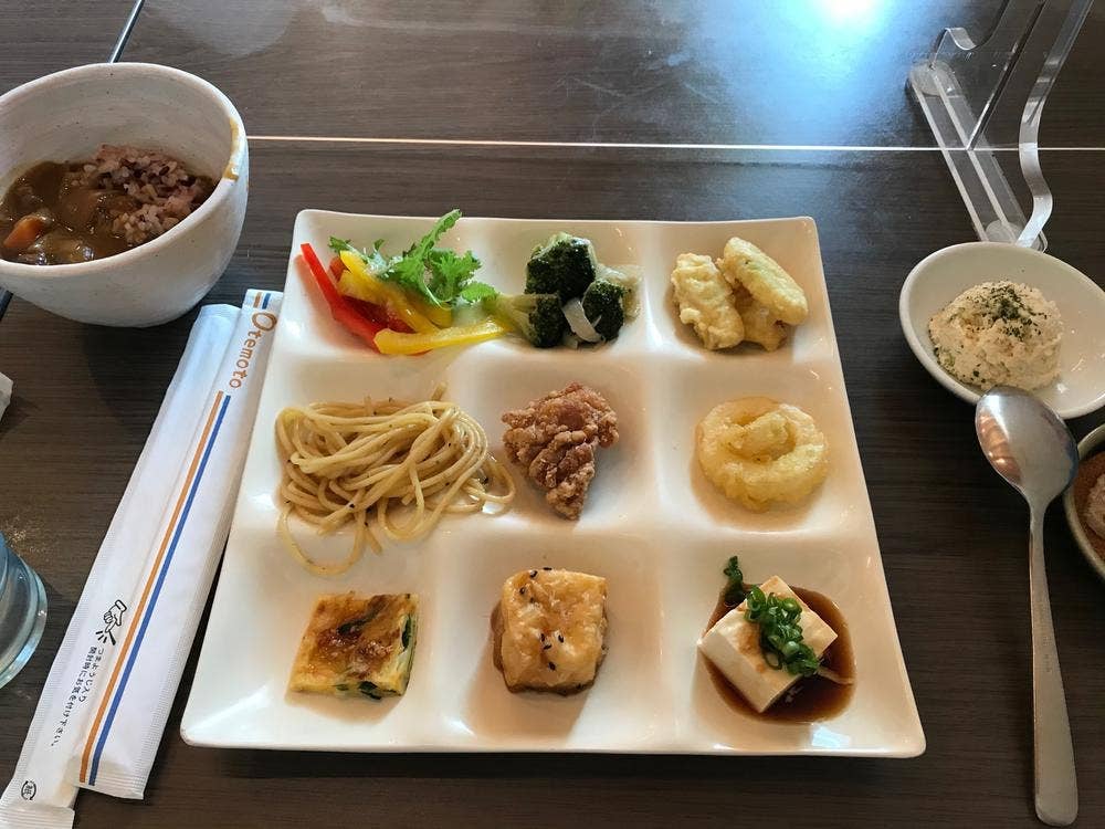 トレッタみよし バイキング・レストラン
