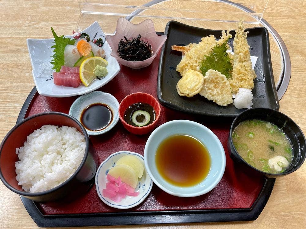 井乃芳