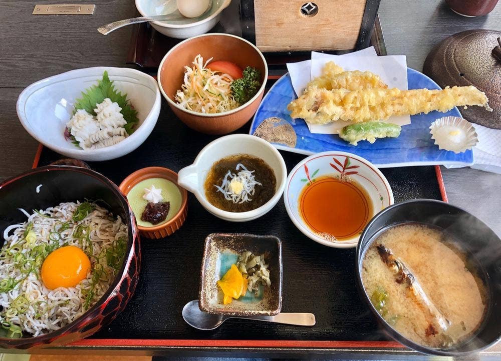 シーサイドレストラン 魚菜屋 道の駅みつ